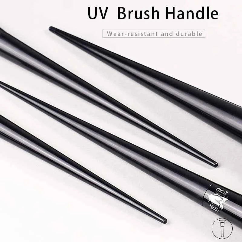 Kat Von D- Makeup Brush 04 Highlight Brush Soft Fiber Hair Elegant Black Handle Brushes for Woman